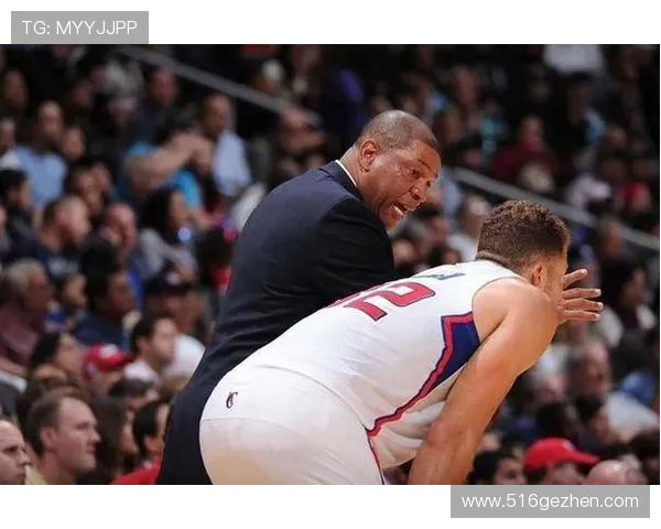 快船最后一攻战术设计巧妙小范与卢的配合展现战术智慧