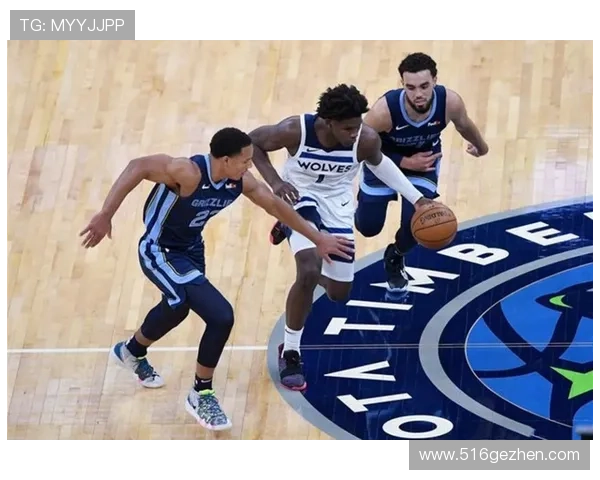 爱德华兹上半场表现亮眼15投6中三分球命中率不佳但仍斩获17分 爱德华兹上半场表现亮眼15投6中三分球命中率不佳但仍斩获17分